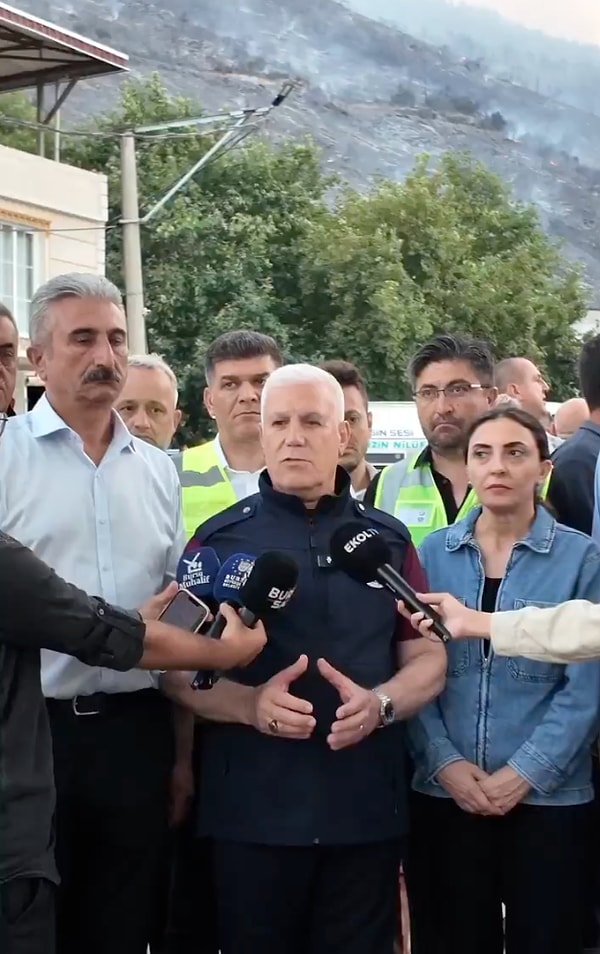 Bursa Büyükşehir Belediye Başkanı Mustafa Bozbey yangın bölgesinden son durumu paylaştı.