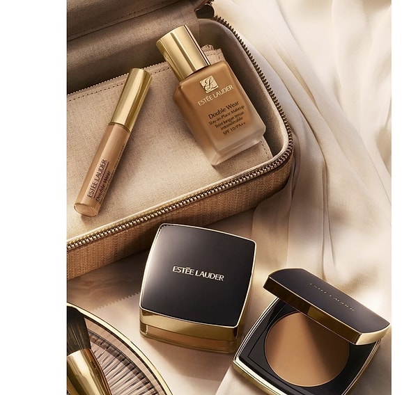 Trendyol’un marka indirimleri bugün  Estée Lauder’ın tüm makyaj ürünlerinde %30, cilt bakım ürünlerinde ise %20 indirim fırsatı!