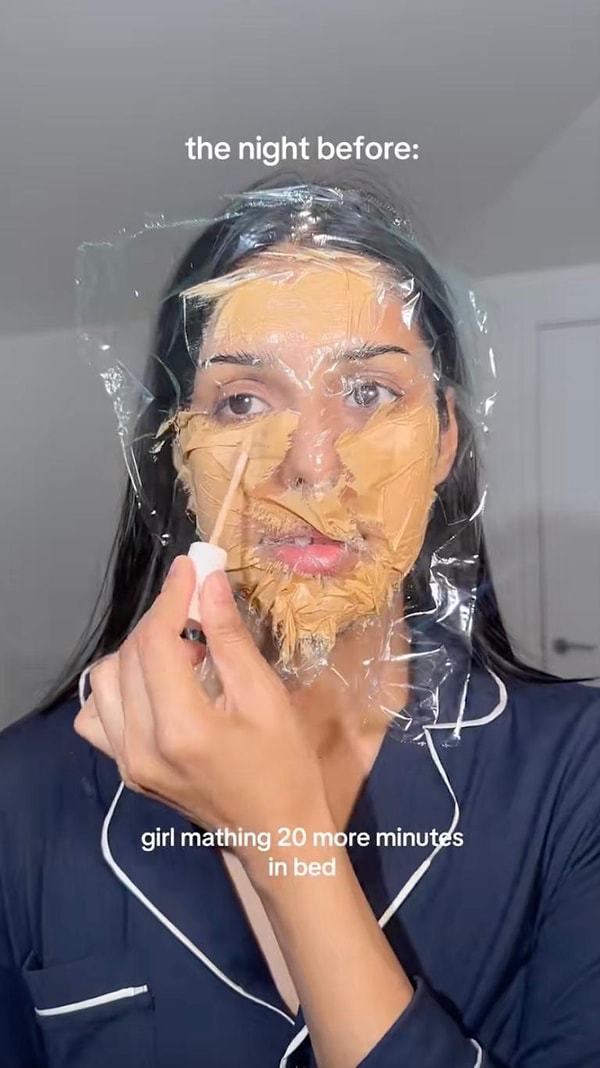 İngiltere merkezli makyaj fenomeni Sam Begum’un ilginç ve bir o kadar da tartışmalı makyaj tekniği TikTok’ta büyük yankı uyandırdı.