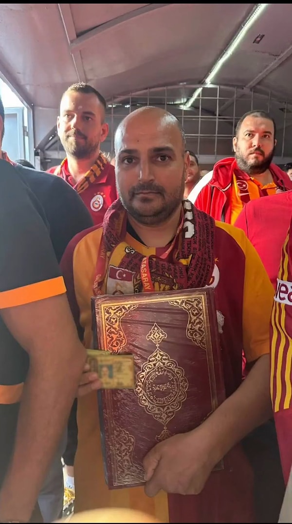 Mehmet Fatih Kiris son yıllarda sosyal medyadaki en ünlü Galatasaraylı taraftarlardan biriyidi.