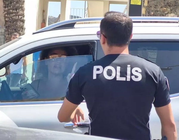 Daha önce bir uçak yolculuğunda yaşadığı problemle de gündeme gelen Dilan Çıtak yaşadığı başka bir gerilimle adından bahsettirdi.