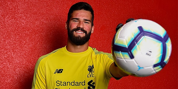 Liverpool’da Alisson Becker depremi yaşanıyor.