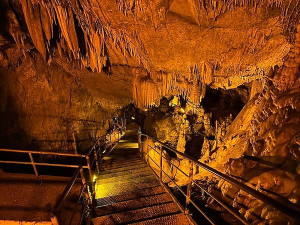 6. Journey to the Depths of Dim Cave