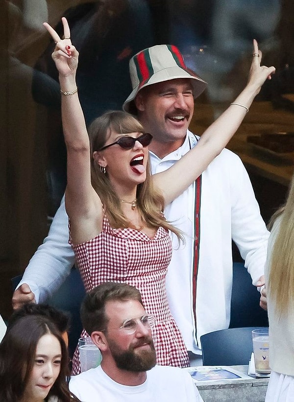 Taylor Swift & Travis Kelce Ne Zaman ve Nasıl Tanıştı?