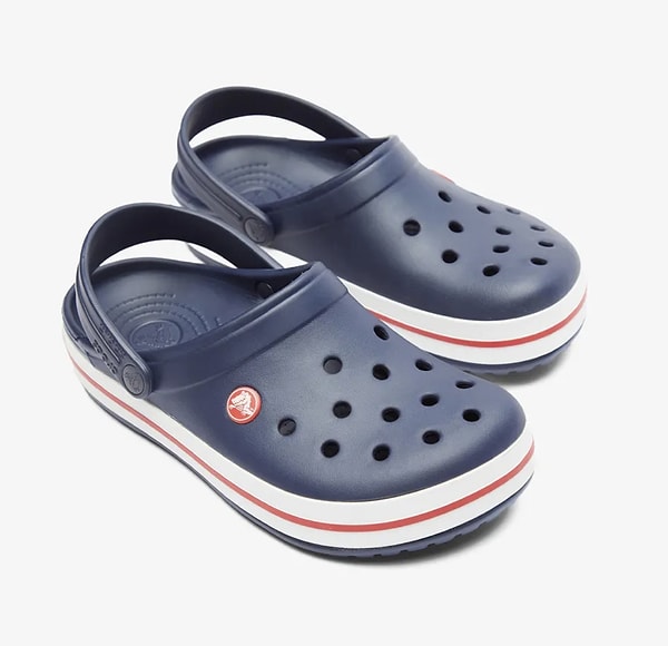 Meduse'den Crocs’a, Levi’s’ten Salomon’a dünya markalarında %25’e varan yaz indirimi başladı!
