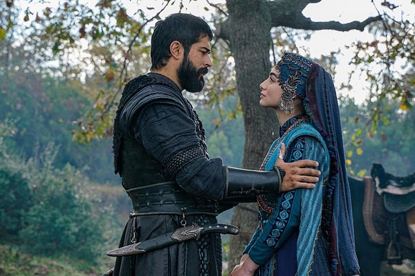 ATV'nin Kuruluş Osman dizisinde ayrılıklar bitmiyor.