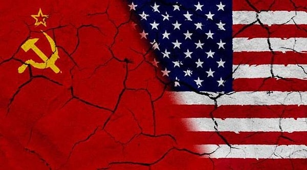 3. Hangisi Sovyetler Birliği ve Amerika Birleşik Devletleri arasında yaşanmış bir olaydır?