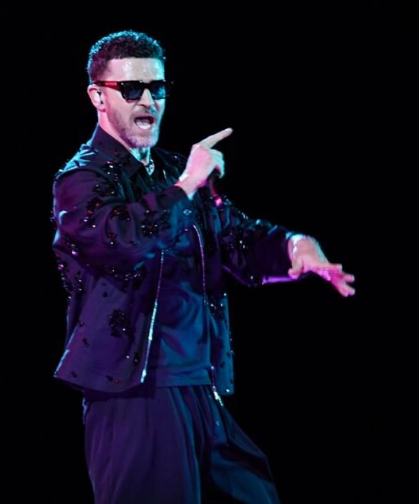 11 yıl sonra Türkiye'ye geri dönen Justin Timberlake konseriyle sevenlerini heyecanlandırırken şovdan çok organizasyon ses getirdi.