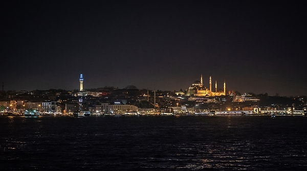 Interesting Notes and Historical Anecdotes About the Beyazit Tower