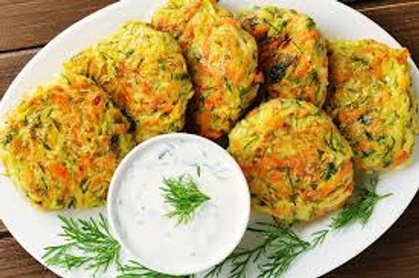 4. Kabak Mücver ve Baharatlı Patates