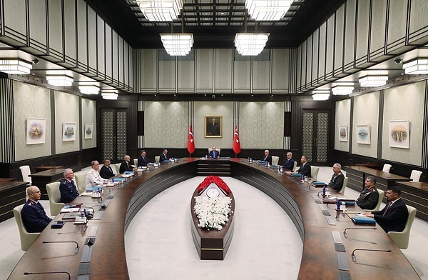 Yeni Genelkurmay Başkanı Selçuk Bayraktaroğlu oldu.