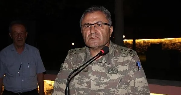 Metin Tokel Kimdir?