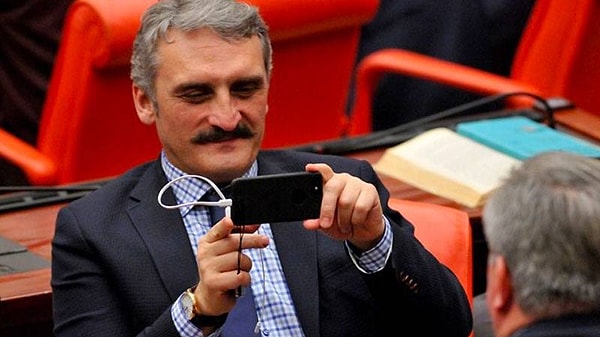 “Üniversitede fotoğraf çektirecek bir pozisyon olmadı”