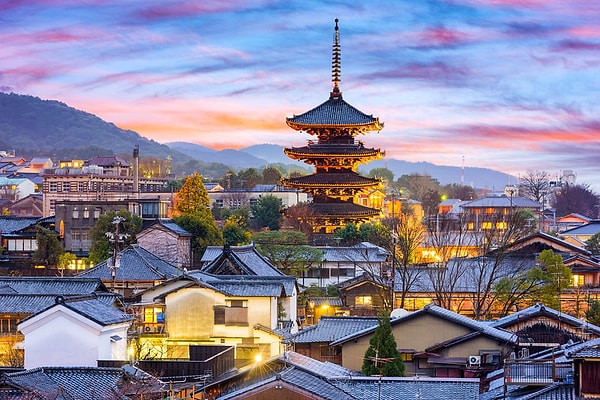 Kyoto’nun tarihi dokusu, görsel sadelikle korunuyor.