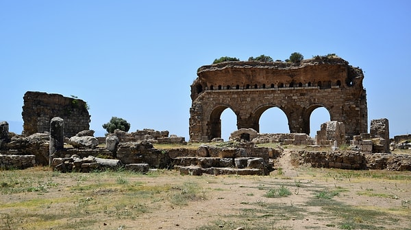 4. Visit the Ancient City of Tralleis