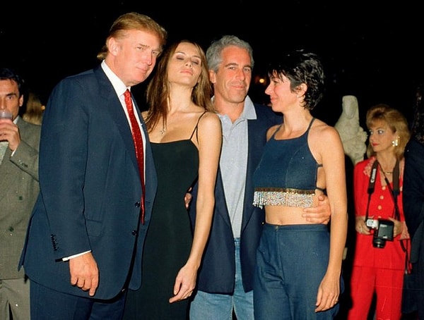 18 yaşından küçük kızları ABD ve dünyanın en önemli insanlarına pazarladığı ortaya çıkan Epstein cezaevindeki hücresinde ölü olarak bulunmuştu.