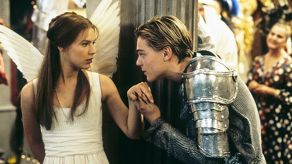 12. Romeo ve Juliet hangi türden bir eserdir?