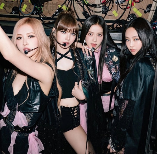 2016 yılında YG Entertainment tarafından kurulan Blackpink, kısa sürede global müzik sahnesinin en parlak yıldızlarından biri haline geldi.