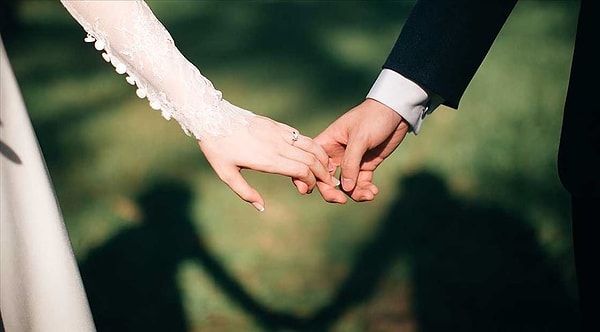 Türkiye’de düşen evlilik oranları ve doğum hızı nedeniyle 2025 yılı “Aile Yılı” ilan edilmişti.