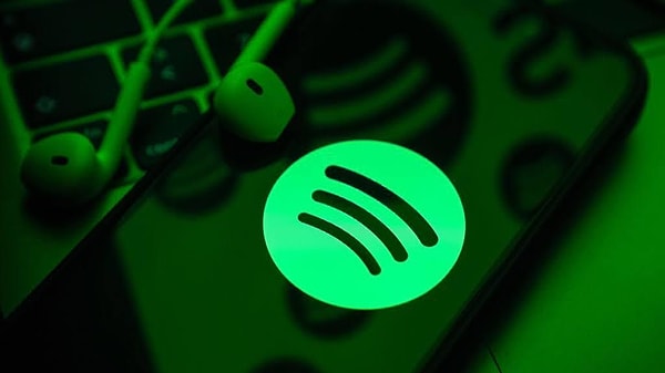 Türkiye'de müzik dinlemek için kullanılan platformların başında Spotify geliyor.