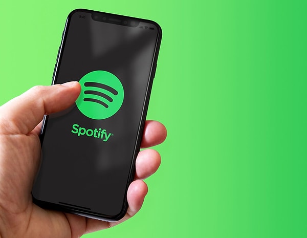 Yaşanan gelişmelerin ardından Spotify'ın İsveç'te bulunan genel merkezinden Türkiye'deki editörler hakkında inceleme başlatıldı.