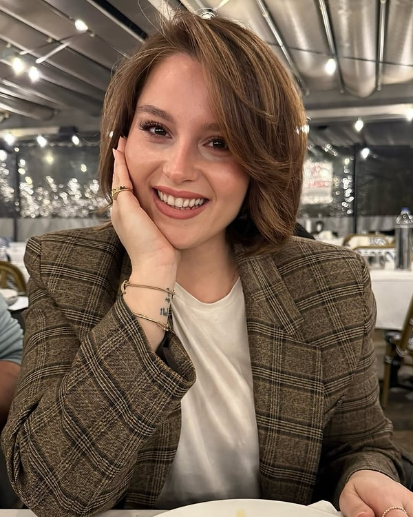 Elçin Afacan ‘Sahtekârlar’ Dizisinin Feraye’si Oldu!