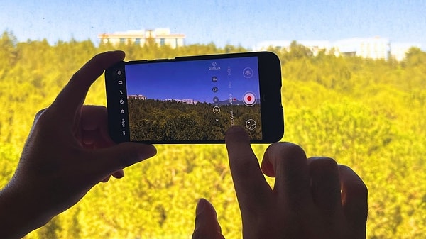 1 İnç Ultra Lighting HDR Kamera ile video deneyimi de üst seviyede