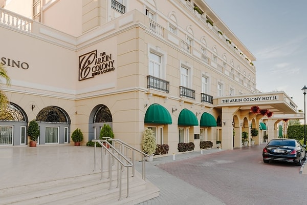 Kıbrıs'ı The Arkın Colony Hotel misafirperverliğiyle tanıyın!