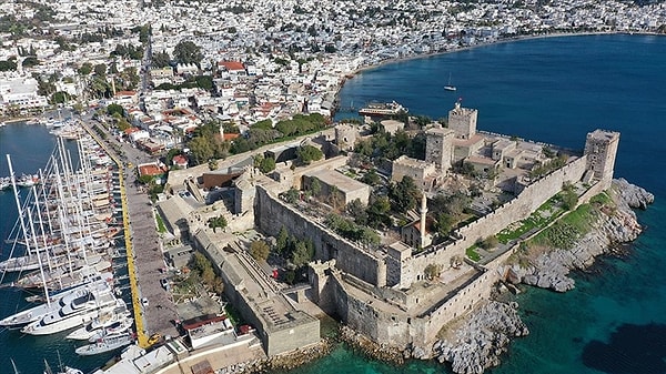 Bodrum, aslında "St.Petrium" demekti!