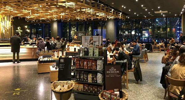 Starbucks’ı ofis gibi kullanan müşterilere kötü haber.