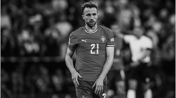 Futbolcular aralarında 500'er bin dolar topladı.