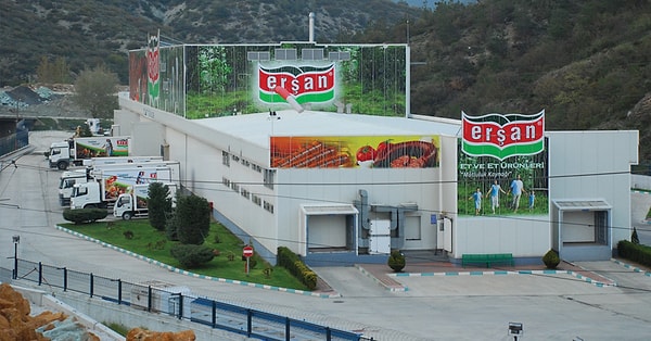 Türkiye’de son yıllarda birçok firma işlerini ve borçlarını döndüremez hale geldi. Faizlerin yüksek olması sebebiyle krediye ulaşamayan bazı firmalar darboğazda.