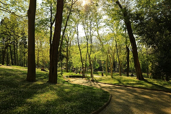 3. Gülhane Park (Fatih)