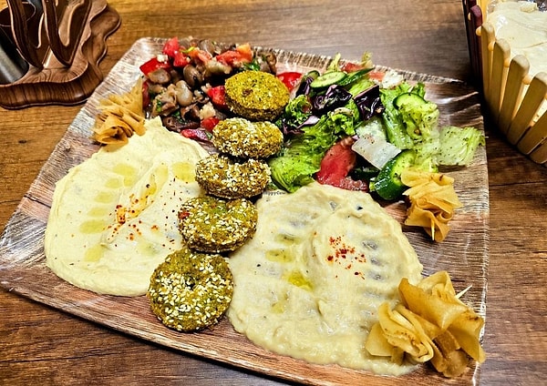 10. Authentic Levantine Flavours in Ayvansaray: Falafel Köy