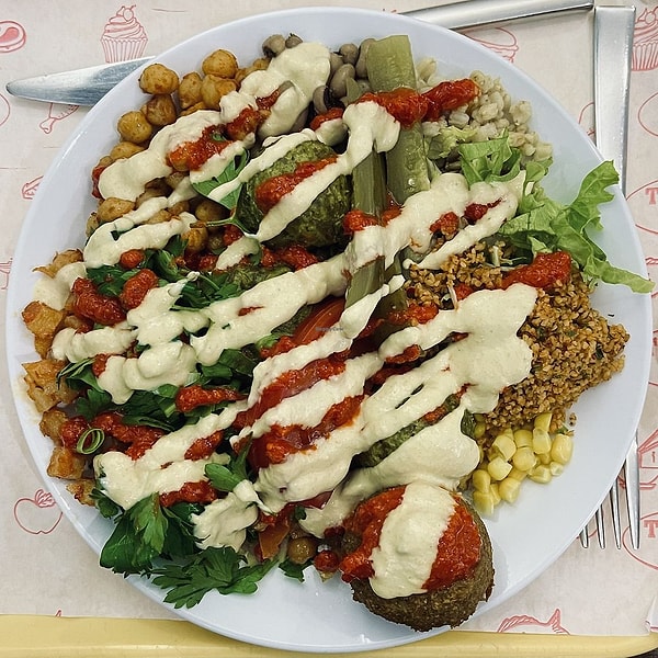 5. Rulo Ezber Bozan Lezzetler – Kadıköy