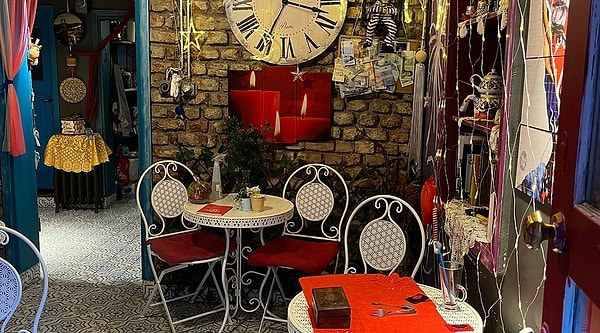 6. Bitter Balat Cafe – Balat, Istanbul