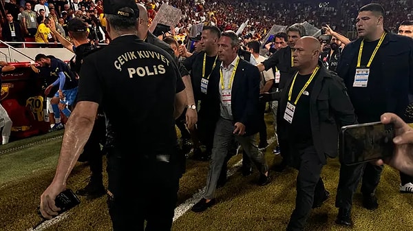Geçtiğimiz yıl İzmir ve İstanbul'da oynanan maçlarda olaylar çıkmıştı.