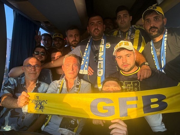 Ali Koç ve yönetimi karşılıklı atışmaların olduğu ortamda taraftarı yalnız bırakmadı.