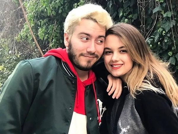 Enes Batur, şimdilerde eski popülaritesine sahip olmasa da bir dönemin fırtınalar estiren YouTuber'larından biriydi, hatırlayanlar vardır.