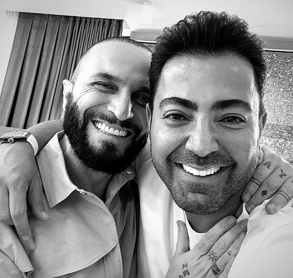 Ersan Gülmez’in müşterileri olan ünlü isimlerle çektirdiği fotoğraflar da dikkat çekti. 👇