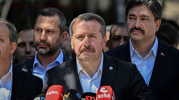 Memur Sen Genel Başkanı Ali Yalçın hükümetin teklifini komik bulduklarını açıkladı.