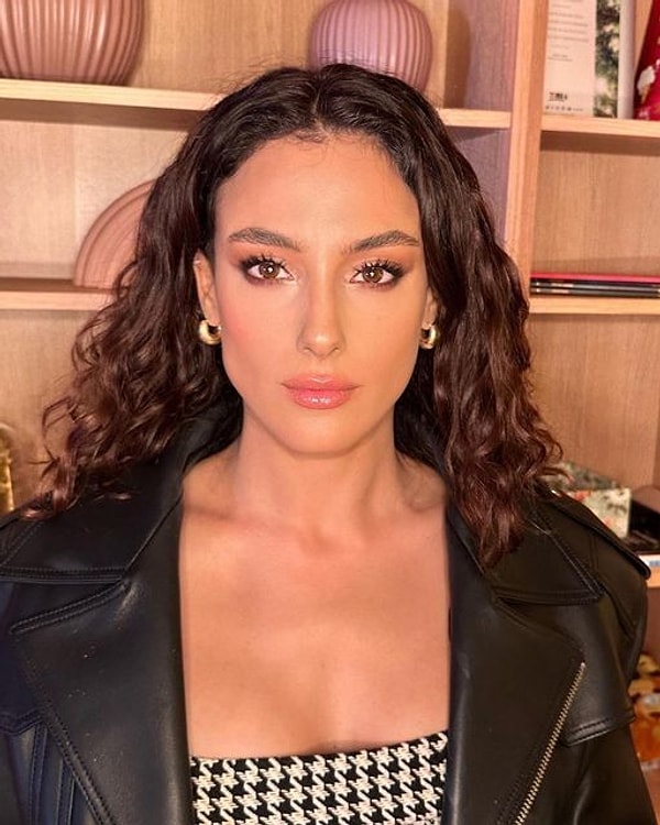 Cansu Tosun’u ilk olarak Küçük Hanımefendi dizisiyle tanımıştık.