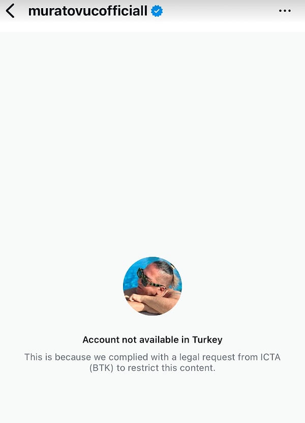 Ancak geçtiğimiz dakikalarda Murat Övüç’ün sosyal medya hesabına Türkiye’den erişim engeli getirildi.