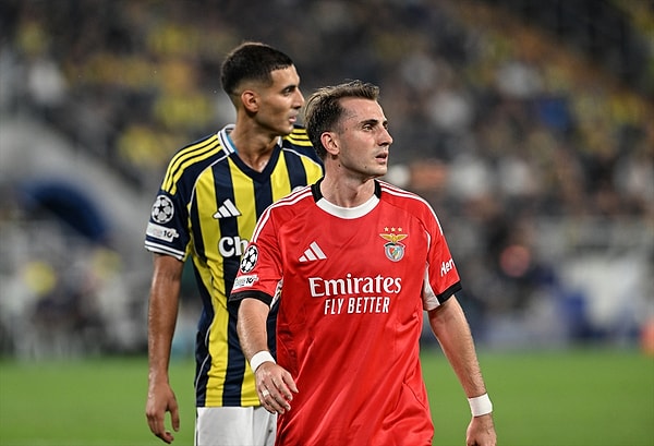 Maç öncesinde Fenerbahçe'ye transferi gündemde olan Kerem, maça ilk 11'de başladı.