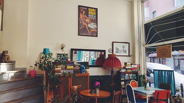 5. Fahriye Café – Moda