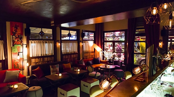 4. Alexandra Cocktail Bar – Arnavutköy