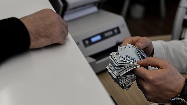 Yurt dışında yaşayan Türk vatandaşı için EYT hakkı doğabilir.