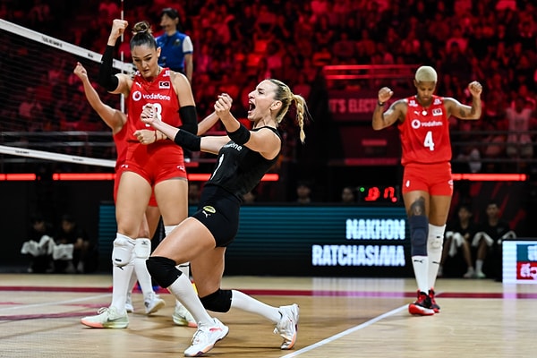 Melissa Vargas ve Yaprak Erkek, karşılaşmaya damga vurdu.