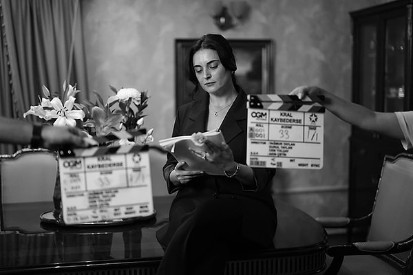 Star TV ekranlarının izleyiciyle buluşturduğu ve OGM PICTURES yapımcılığında, Onur Güvenatam’ın yapımcılığını üstlendiği “Kral Kaybederse”, yeni sezon çekimlerine başladı.