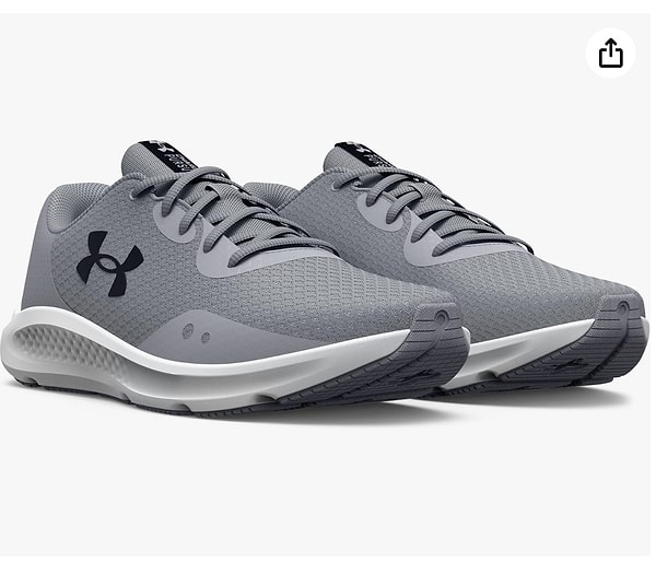 Bugün Amazon’da indirime giren Under Armour UA Charged Pursuit 3 Koşu Ayakkabısı, spor yaparken hem konfor hem de performans arayanlar için harika bir fırsat.